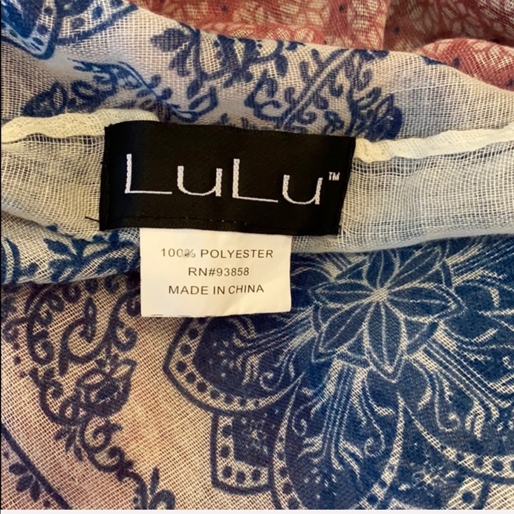 Lulu's Pink and Blue Floral Scarf - Picture 2 of 6